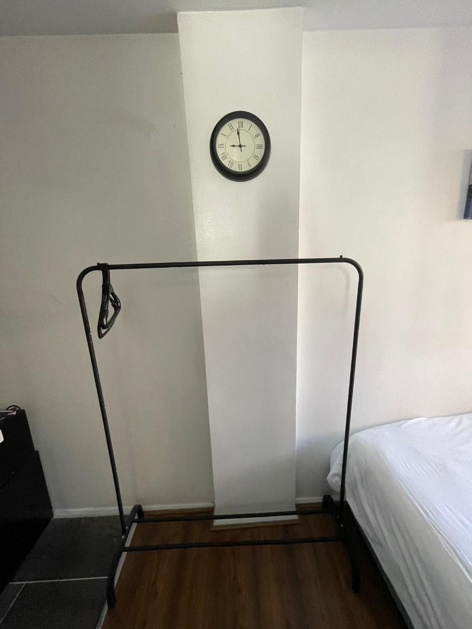 Fantastic Studio, Private Bathroom And Mini Kitchen. Thamesmead  외부 사진